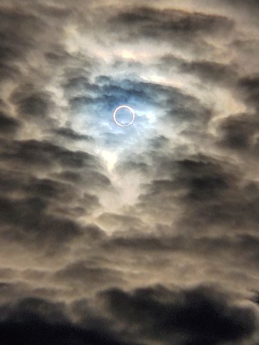 Eclipse Patricia Selva south of Bend 1014