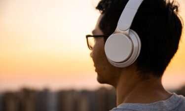 Listening to favorite songs could reduce people’s perception of pain