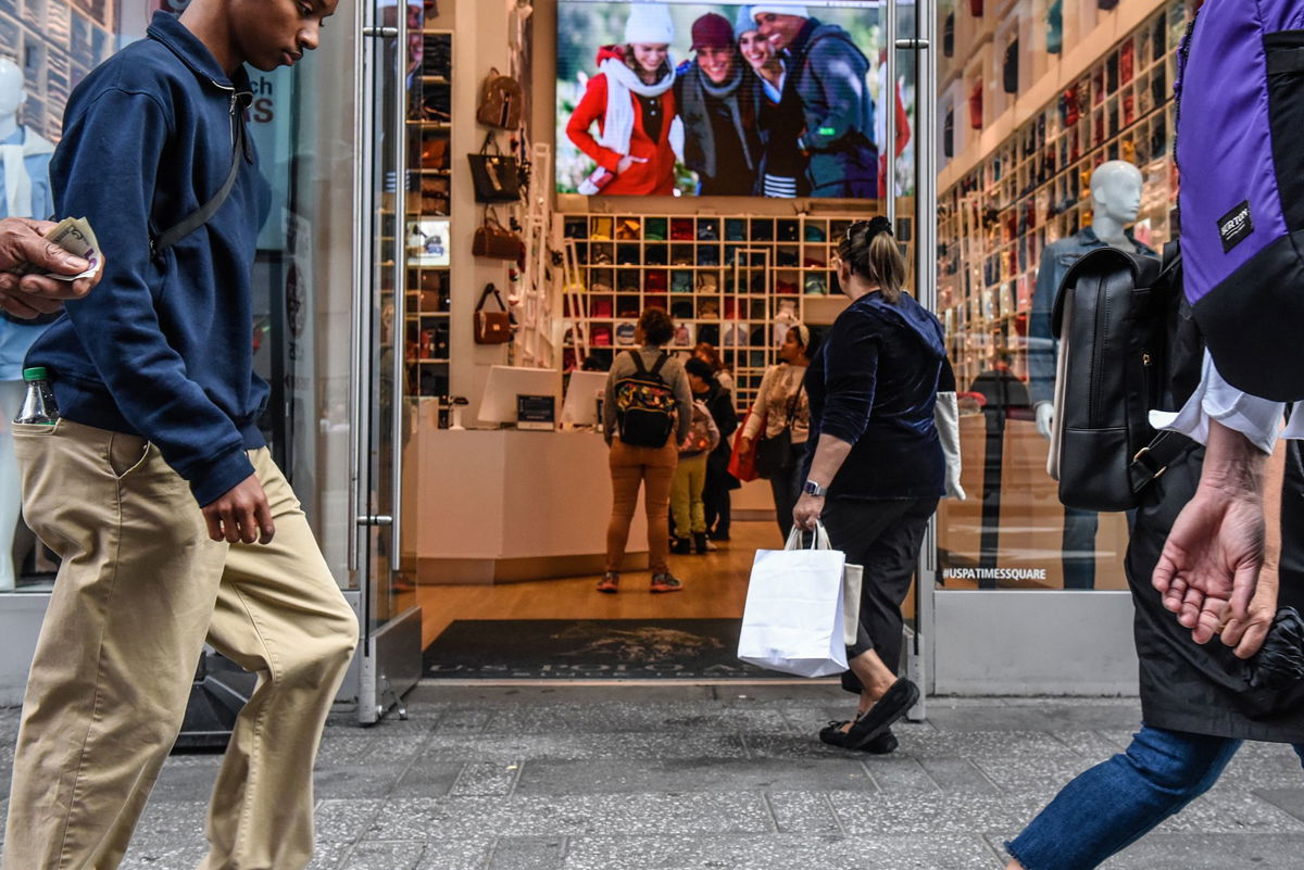<i>Stephanie Keith/Bloomberg/Getty Images</i><br/>The US economy grew at the fastest pace in nearly two years last quarter on a burst of consumer spending