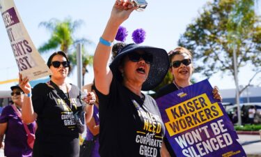 About four thousand members of SEIU (Service Employees International Union) Local 49 struck Kaiser-Permanente facilities around Portland