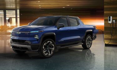General Motors is putting off adding a second factory for production of its electric pickups until late 2025.