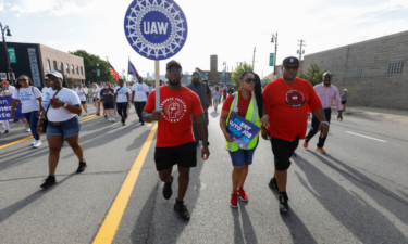 Auto workers halt manufacturing : 5 charts that show the impact of the UAW strike