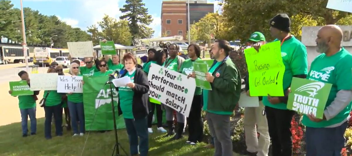 <i></i><br/>Supporters of a deacon who died after being tased during an arrest rallied for justice outside the Fulton County Courthouse.