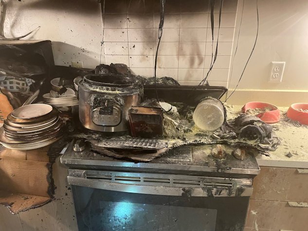 Damage from SW Bend apartment fire was limited to area of stove where it started
