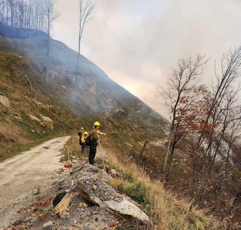 Oregon firefighters in Kentucky to help them battle blazes