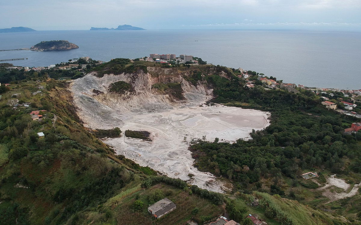 <i>Salvatore Laporta/KONTROLAB/LightRocket/Getty Images</i><br/>The Solfatara crater