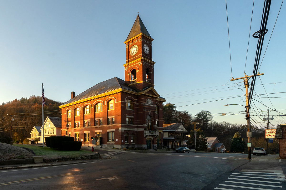 <i>Ed Smith/AP</i><br/>Geoffrey Holt left the town of Hinsdale nearly $4 million when he died last June.