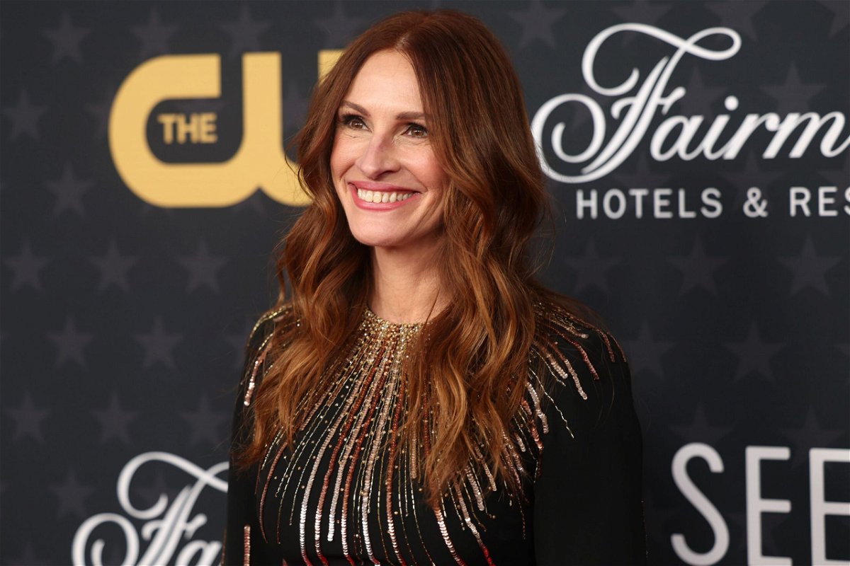 <i>Phillip Faraone/GA/The Hollywood Reporter/Getty Images</i><br/>Julia Roberts in January.