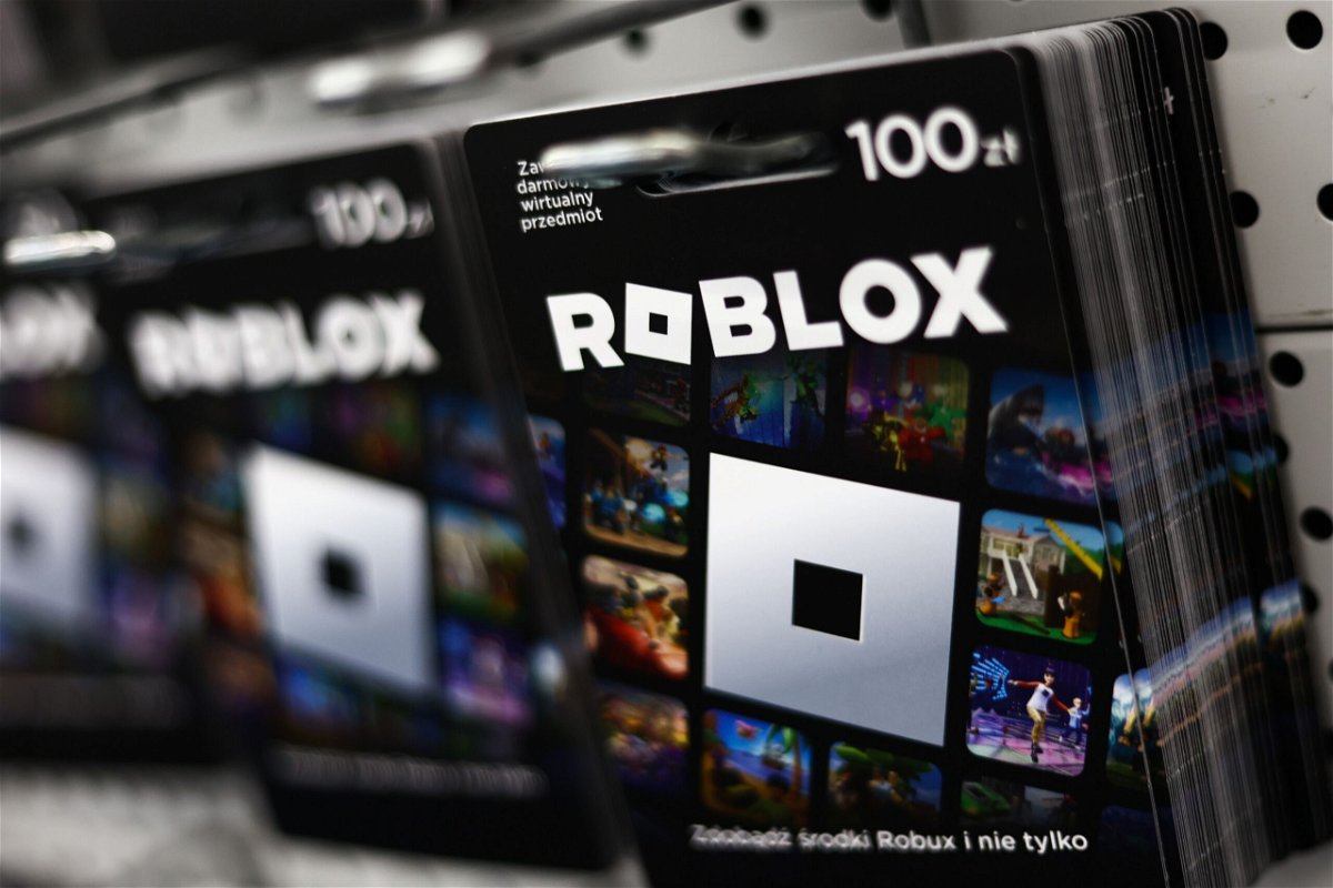 Give the gift of Robux with Roblox gift cards and level up your
