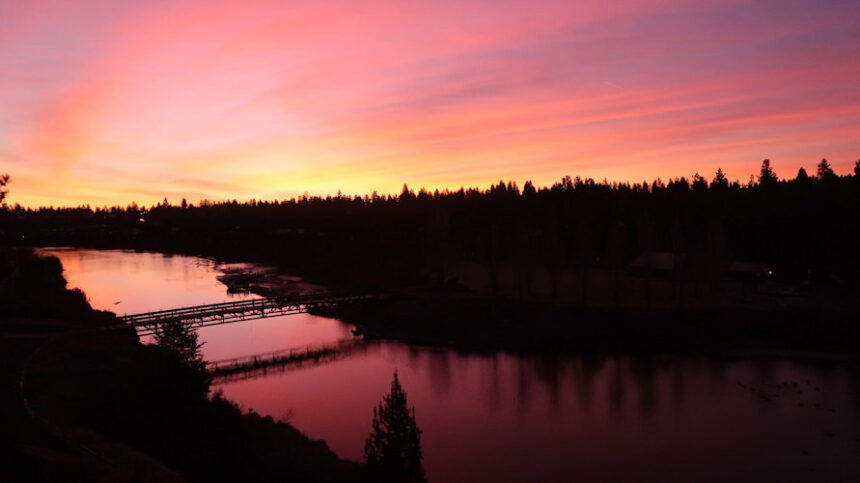 Sunrise Deschutes River Johnny Oliver 12-17