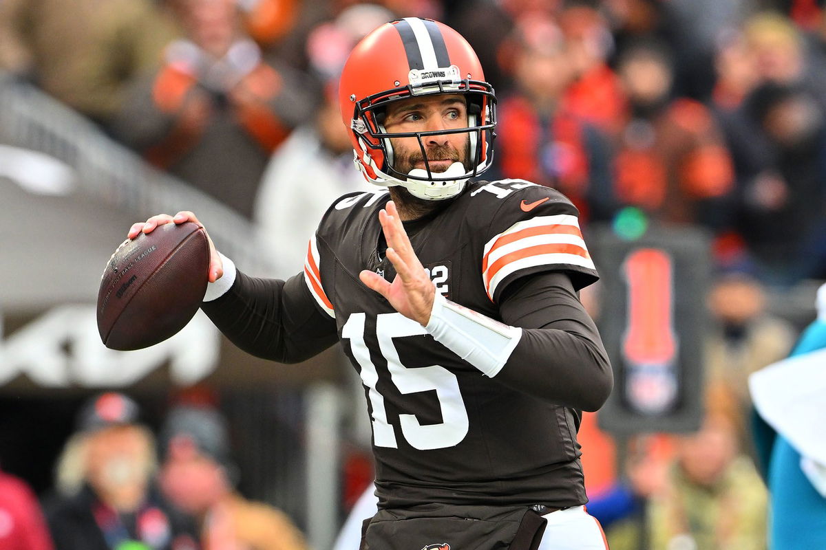 <i>Jason Miller/Getty Images</i><br/>Cleveland Browns QB Joe Flacco looks to pass against the Jacksonville Jaguars on December 10.