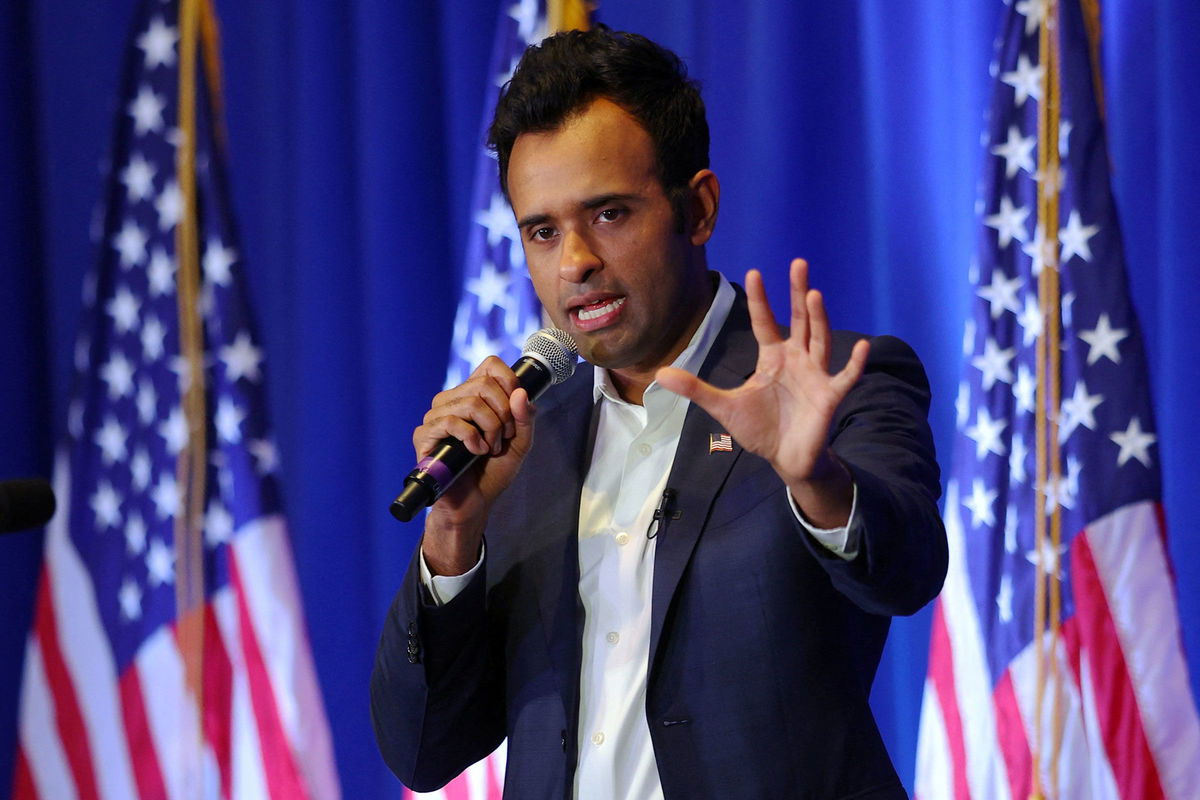 <i>CNN</i><br/>Vivek Ramaswamy speaks at the Roundabout Diner for a breakfast town hall in Portsmouth