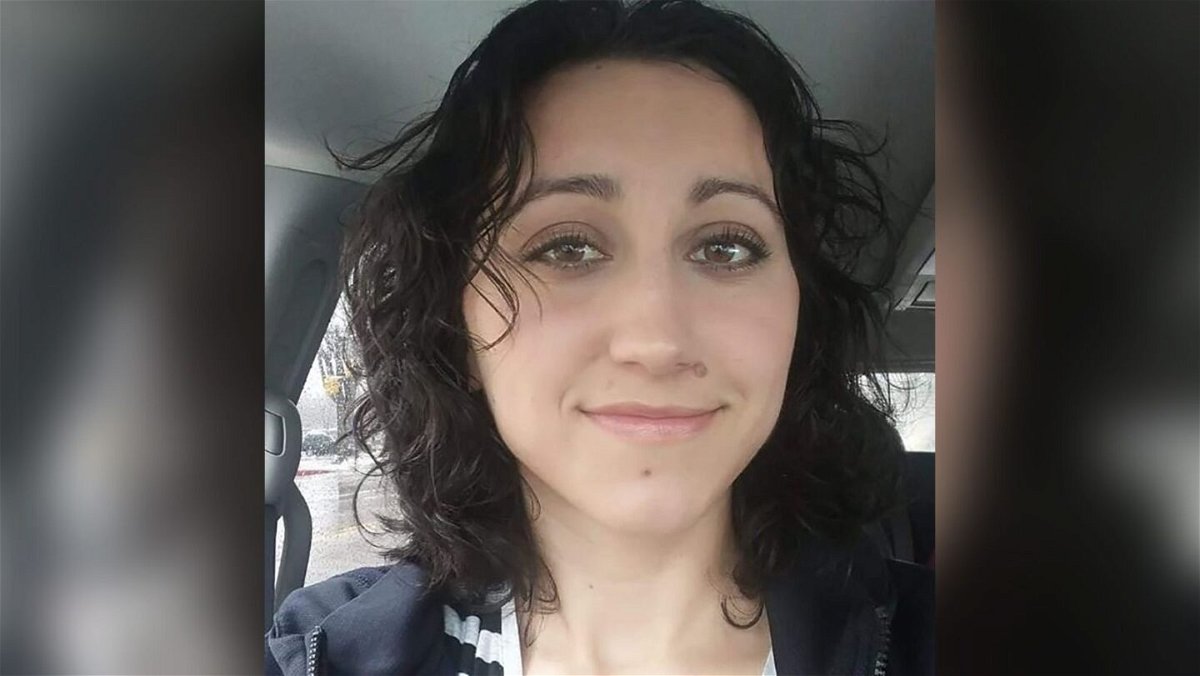 <i>Colorado Springs Police Department</i><br/>Colorado authorities are searching for 35-year-old Kimberlee Singler