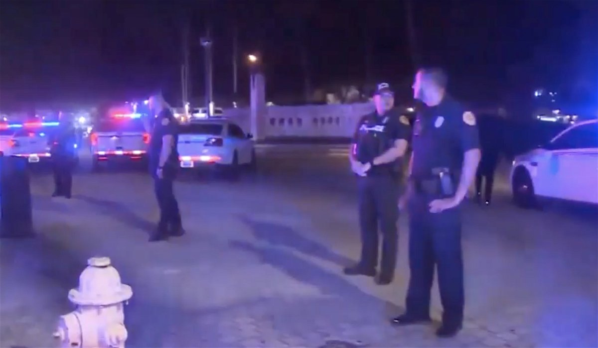 <i>WSVN</i><br/>A massive presence of police officers was seen surrounding Bayside Marketplace in downtown Miami on New Year’s Day after a big crowd of unruly juveniles created disturbing chaos at night.