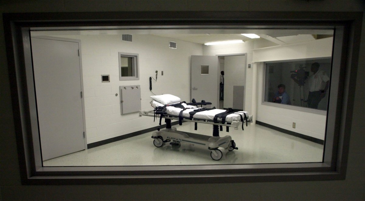<i>Dave Martin/AP/File</i><br/>Officials say Kenneth Smith's execution will likely take place Thursday evening. Pictured is Alabama's execution chamber at Holman Correctional Facility in Atmore