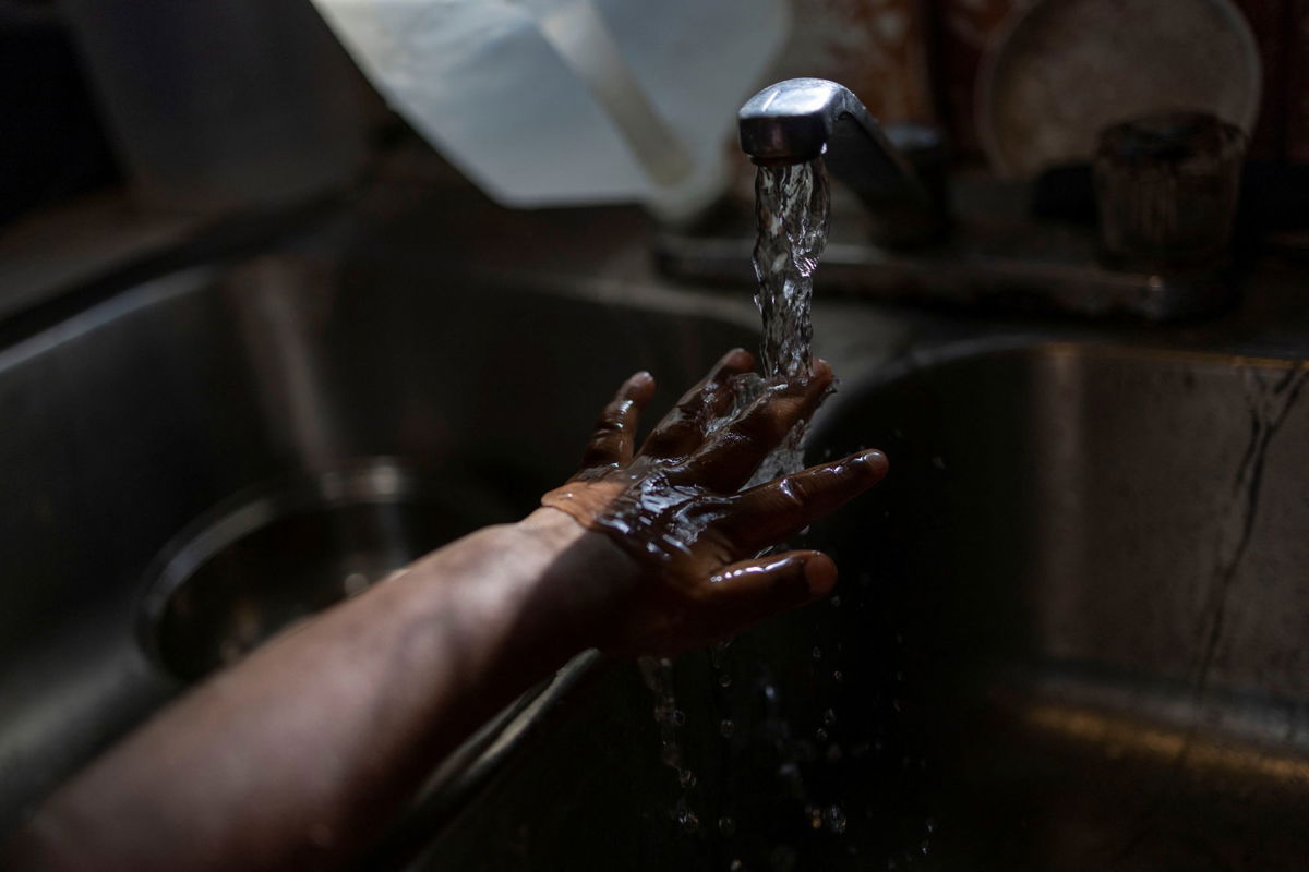 <i>Carlos Barria/Reuters</i><br/>The water systems for the cities of Jackson and Flowood have been placed under boil water orders after water samples were found to have E.coli contamination.