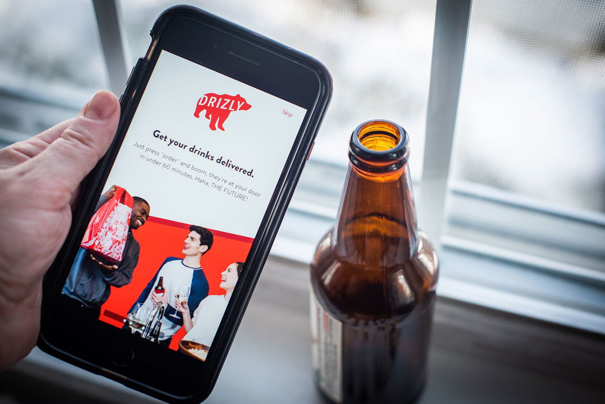<i>Tiffany Hagler-Geard/Bloomberg/Getty Images/FILE</i><br/>Uber is shutting down its alcohol delivery app