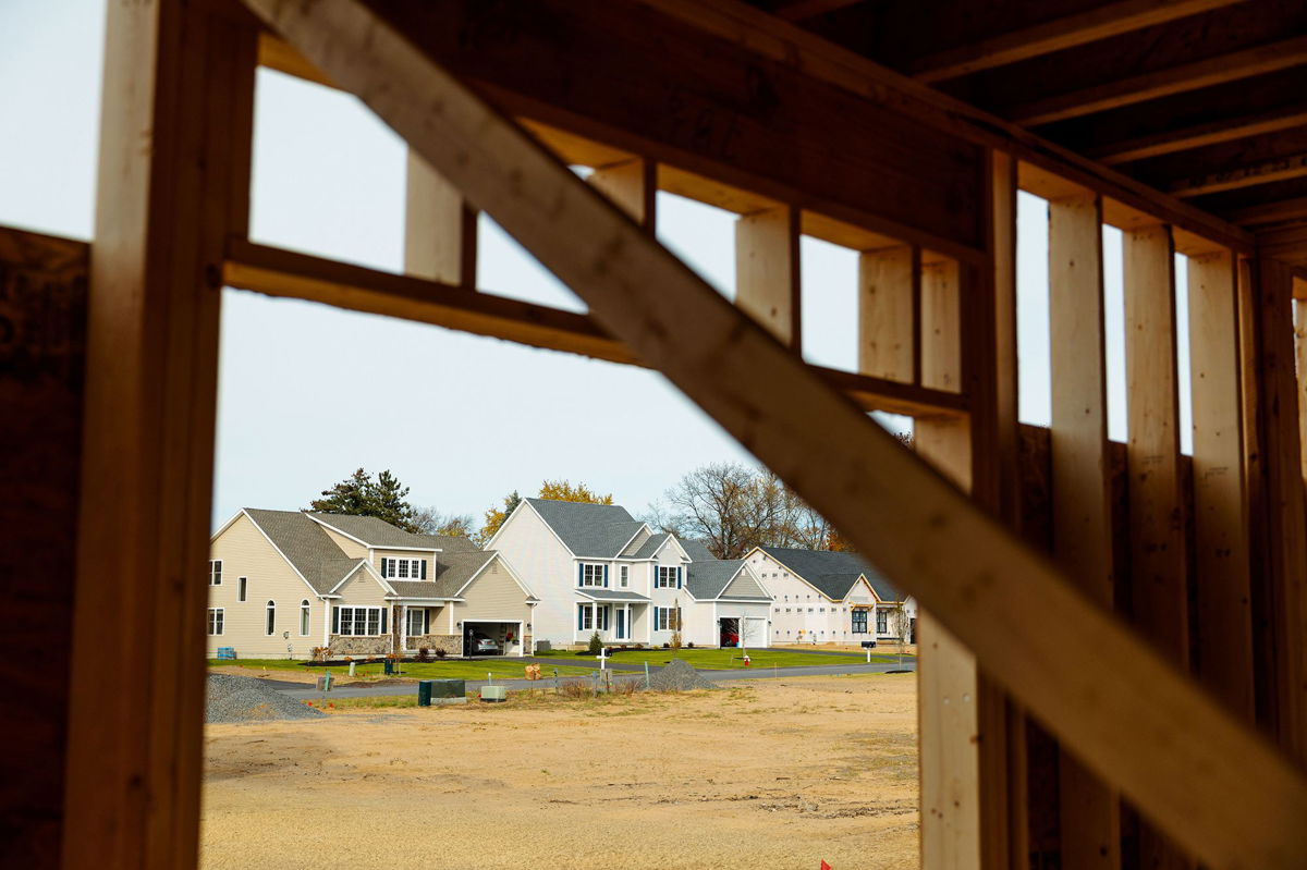 <i>Angus Mordant/Bloomberg/Getty Images</i><br/>Homes under construction at the Cold Spring Barbera Homes subdivision in Loudonville