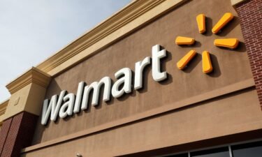 Walmart will pay the managers of their stores a new average salary of $128