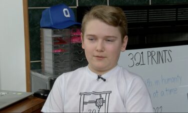 A Kansas City-area middle schooler’s key chain design business is taking off thanks to Chiefs Kingdom.