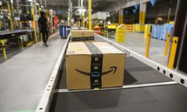 Amazon revenue climbs 14% during holiday quarter
