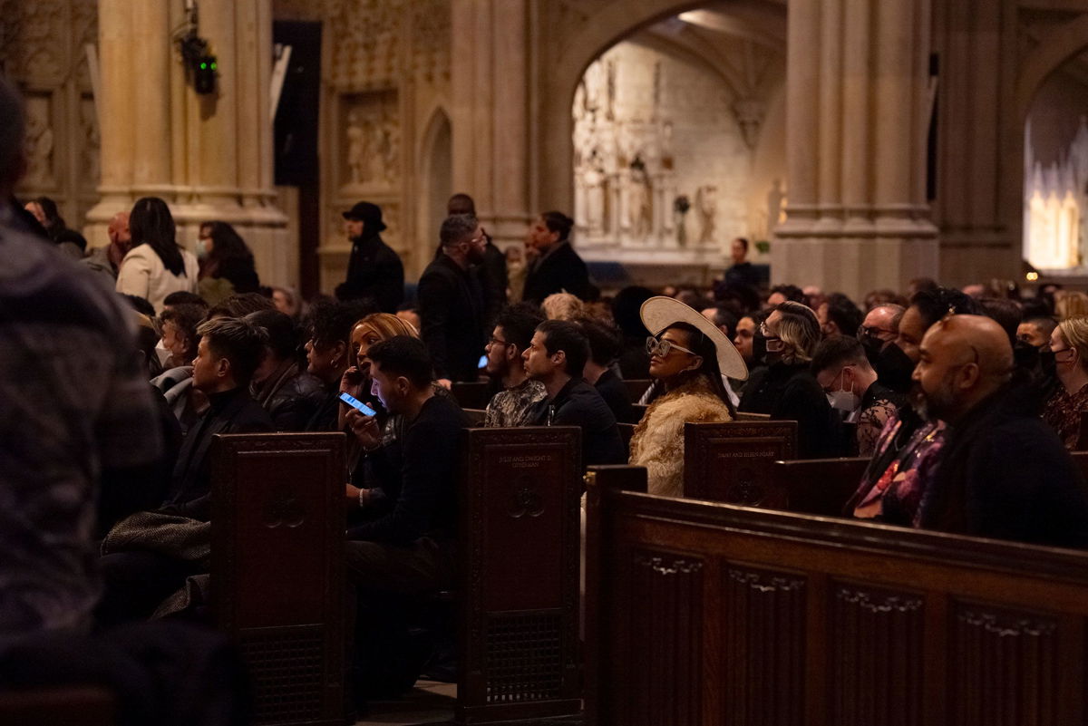 <i>Laura Oliverio/CNN</i><br/>Hundreds of people filled the pews of St. Patrick's Cathedral last week to remember Gentili.