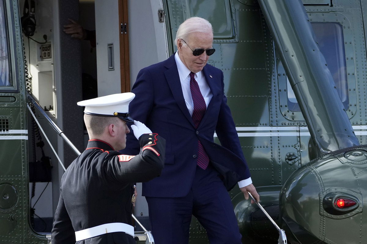 <i>Manuel Balce Ceneta/AP via CNN Newsource</i><br/>President Joe Biden arrives on Marine One to attend a fundraiser in San Francisco