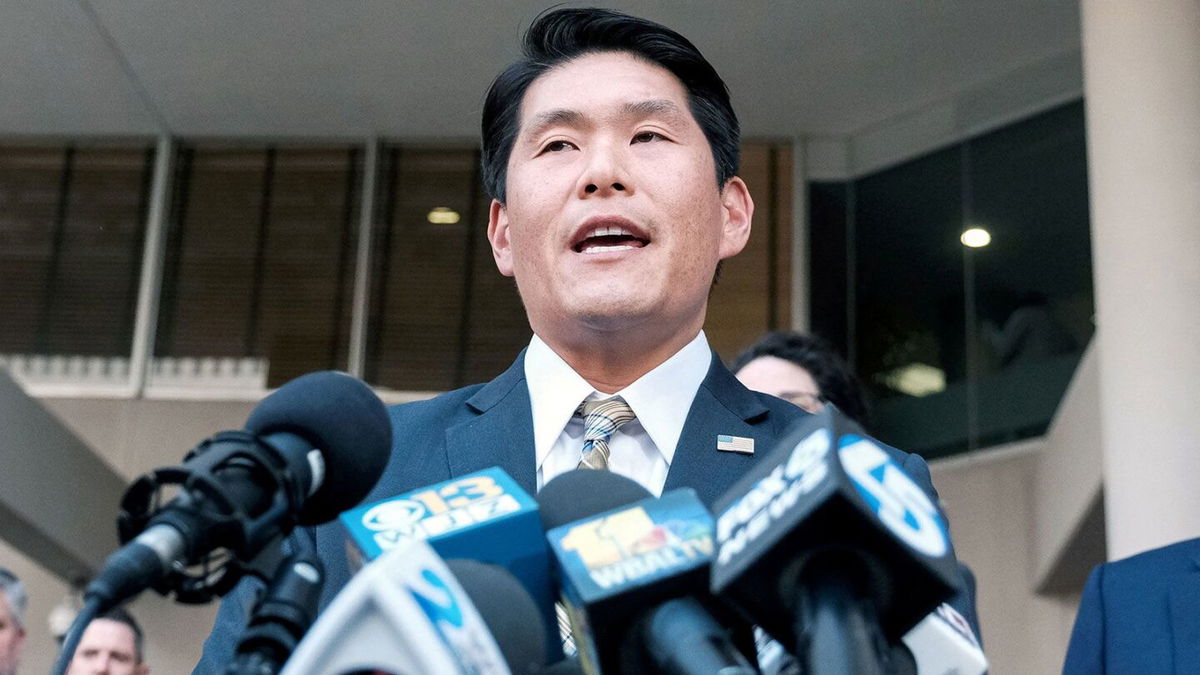 <i>Michael A. McCoy/Reuters/File</i><br/>US Attorney Robert Hur speaks outside of the US District Court