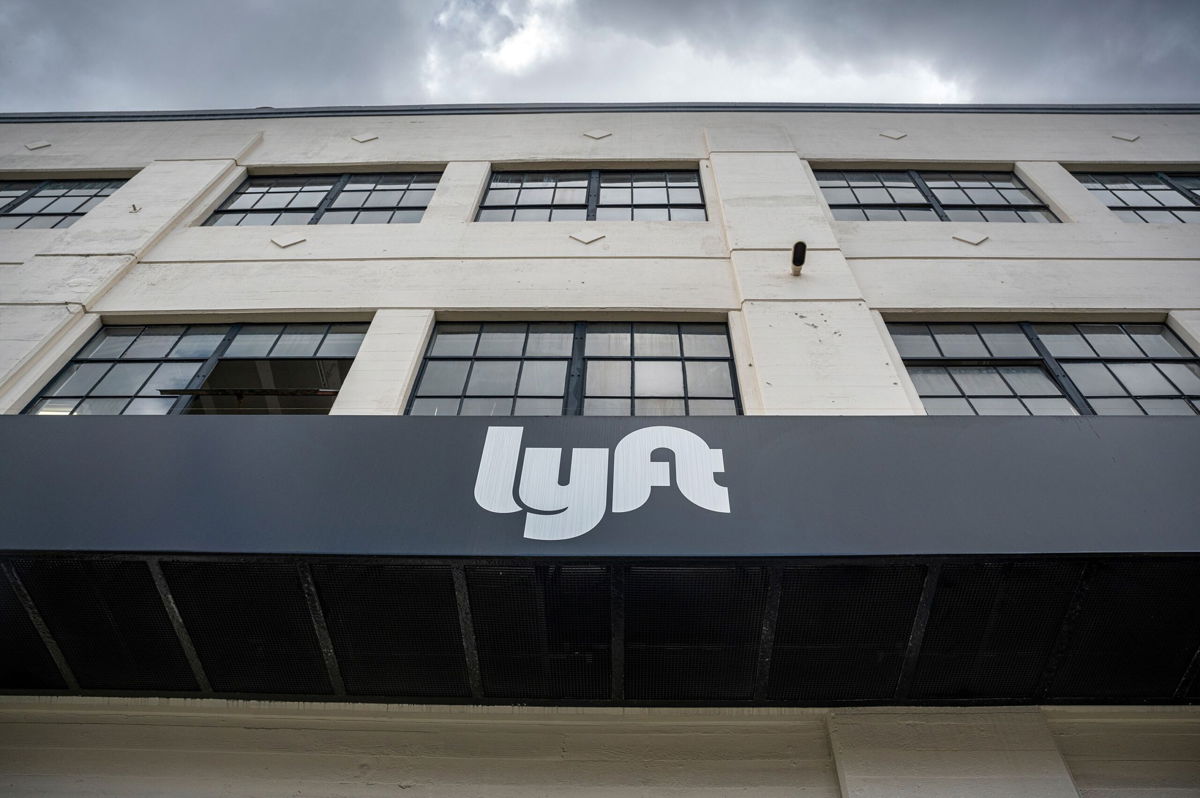 <i>David Paul Morris/Bloomberg/Getty Images</i><br/>A typo in Lyft’s fourth-quarter earnings report caused the rideshare company’s stock to surge and then dramatically reverse course on Tuesday.