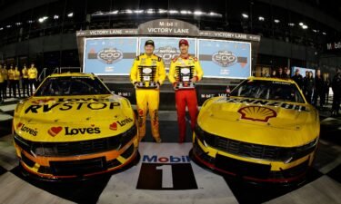 Michael McDowell (left) and Joey Logano will start on the front row for the 500.