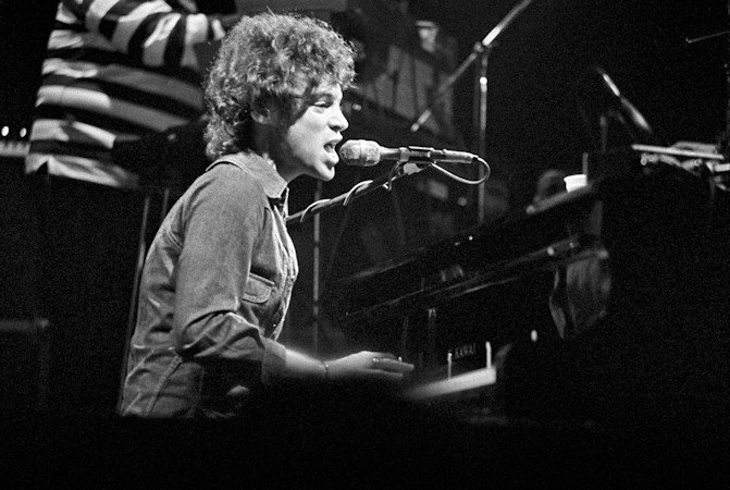 American singer, songwriter, guitarist, and keyboardist Eric Carmen, former member of The Raspberries, performs at Alex Cooley's Electric Ballroom on November 10, 1975 in Atlanta, Georgia.