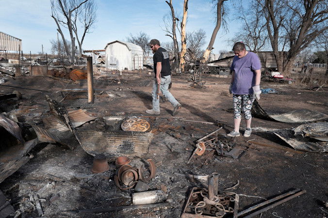 Crews battling massive Texas wildfires get a crucial opportunity to contain  flames in calmer weather Monday - KTVZ