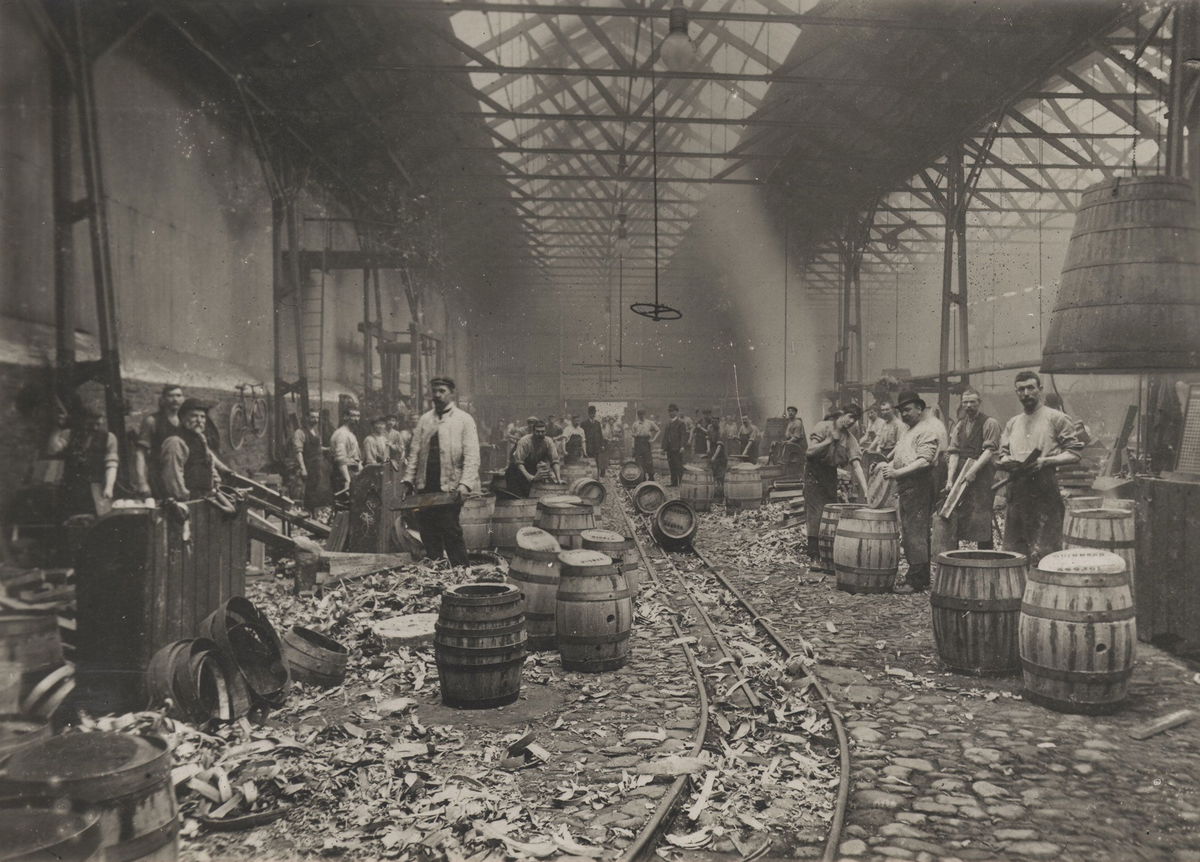 <i>Bettmann/Getty Images via CNN Newsource</i><br/>The 1922 burning of the Four Courts in Dublin resulted in the loss of many important documents and records.