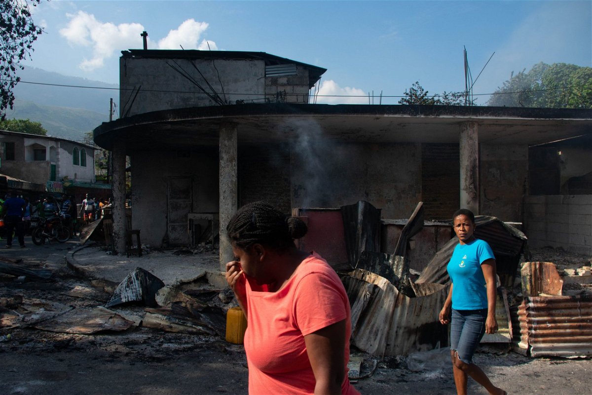 <i>Clarens Siffroy/AFP/Getty Images via CNN Newsource</i><br/>Two police stations near Haiti’s National Palace were attacked by armed individuals Friday night