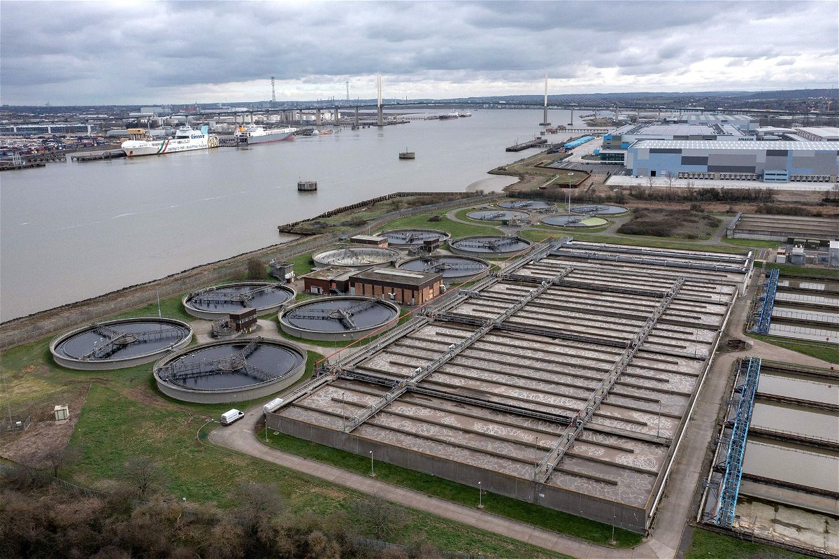 <i>Ben Stansall/AFP/Getty Images via CNN Newsource</i><br/>A Thames Water water treatment facility on the banks of the River Thames in Dartford