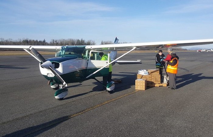 Emergency Volunteer Air Corps plans series of stops to make food bank donations