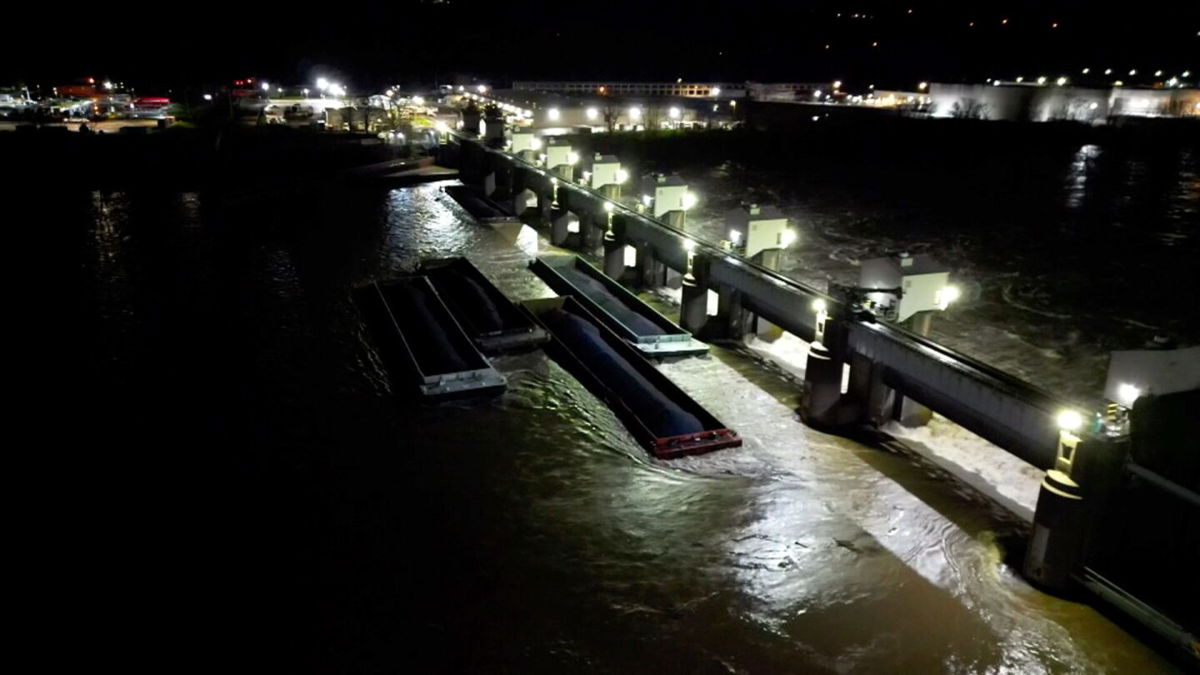 <i>KDKA via CNN Newsource</i><br/>A marina in Pittsburgh sustained extensive damage after 26 barges broke loose late Friday night and floated uncontrollably down the Ohio River.