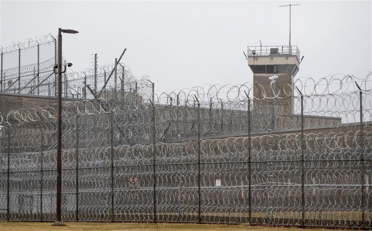 <i>Nick Wagner/Kansas City Star/Tribune News Service/Getty Images via CNN Newsource</i><br/>Barbed wire fences encircles the Potosi Correctional Center in Mineral Point
