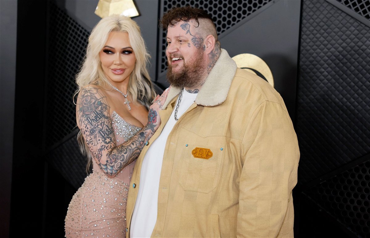 <i>Allen J. Schaben/Los Angeles Times/Getty Images via CNN Newsource</i><br/>Jelly Roll and Bunnie XO on February 4.