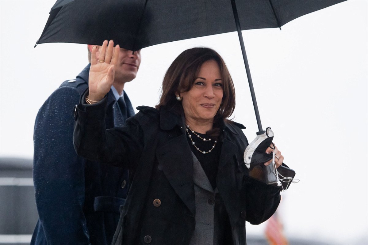 <i>Saul Loeb/AFP/Getty Images via CNN Newsource</i><br/>A Secret Service agent assigned to Vice President Kamala Harris’ detail was removed from their assignment after displaying behavior that colleagues found “distressing.
