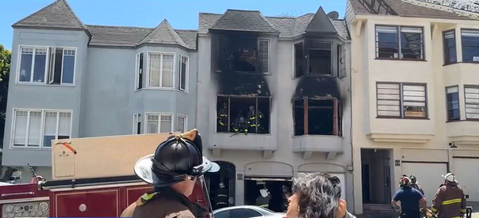 <i>KPIX via CNN Newsource</i><br/>Roughly 100 people attended a barbeque fundraiser on Sunday evening to help a beloved San Francisco dog walker and his family after a fire gutted their home.