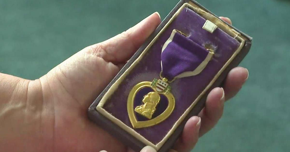 <i>WBBM via CNN Newsource</i><br/>Navy medal of the teenage Pearl Harbor sailor