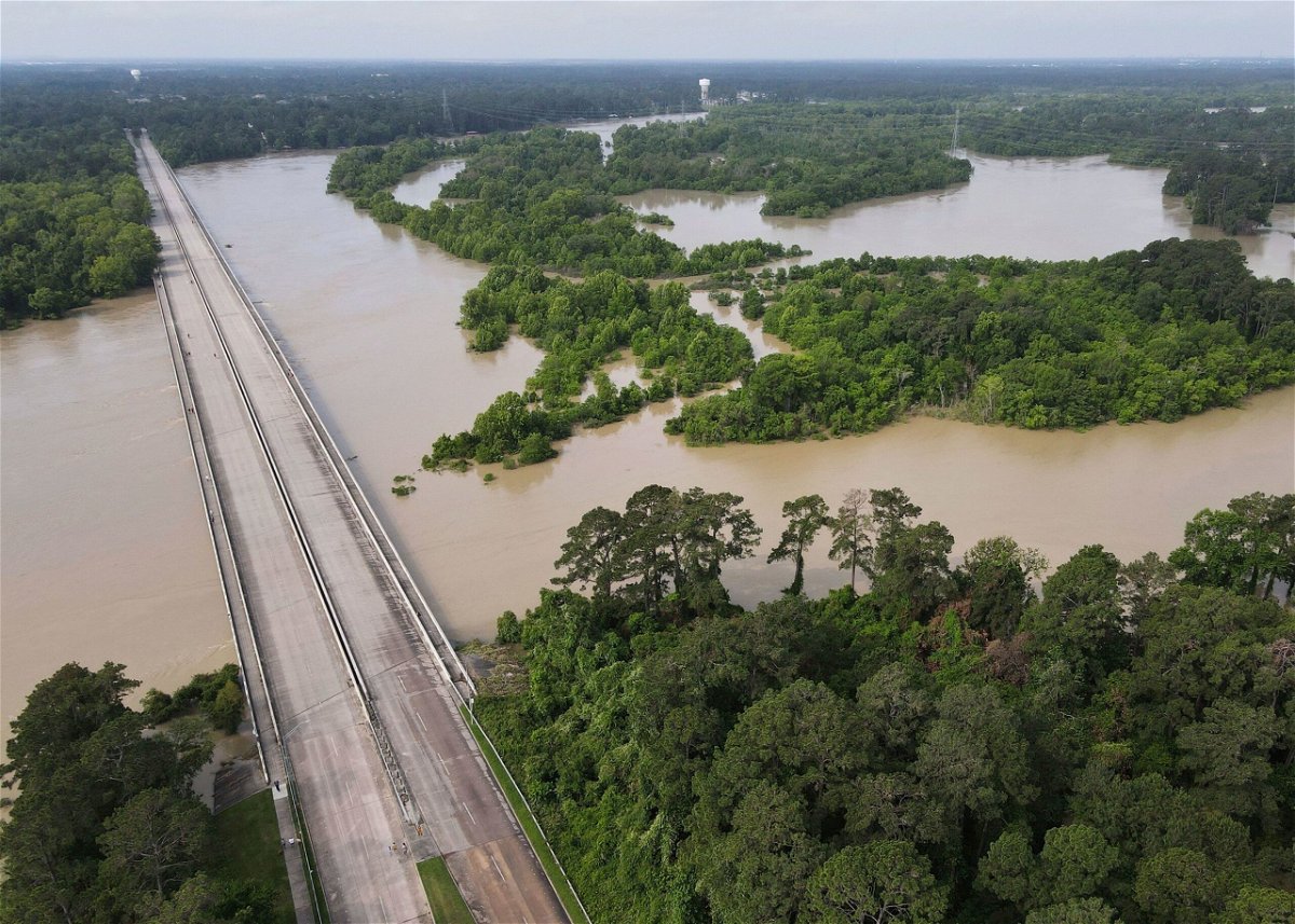 <i>Jason Fochtman/Houston Chronicle/AP via CNN Newsource</i><br/>The bridge over Lake Houston