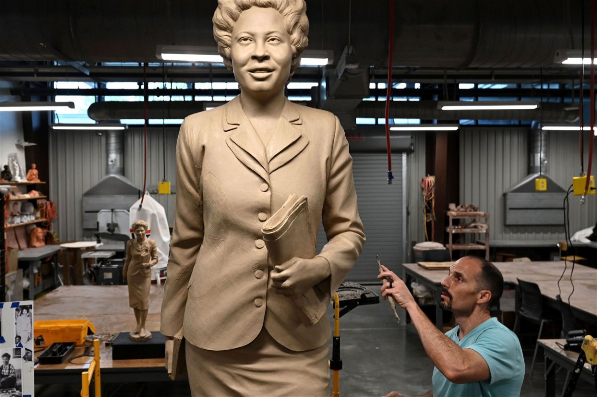 <i>Stephen Swofford/Arkansas Democrat-Gazette/AP via CNN Newsource</i><br/>Benjamin Victor works on his sculpture of Daisy Bates at the Windgate Center of Art and Design at the The University of Arkansas at Little Rock campus in April 2022.
