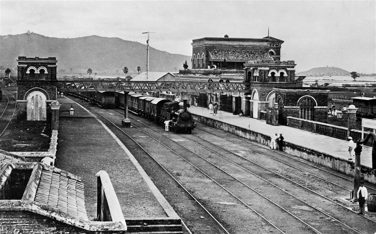 <i>Hulton Deutsch Collection/Corbis/Getty Images via CNN Newsource</i><br/>India's railway system was established in the mid-1800s.