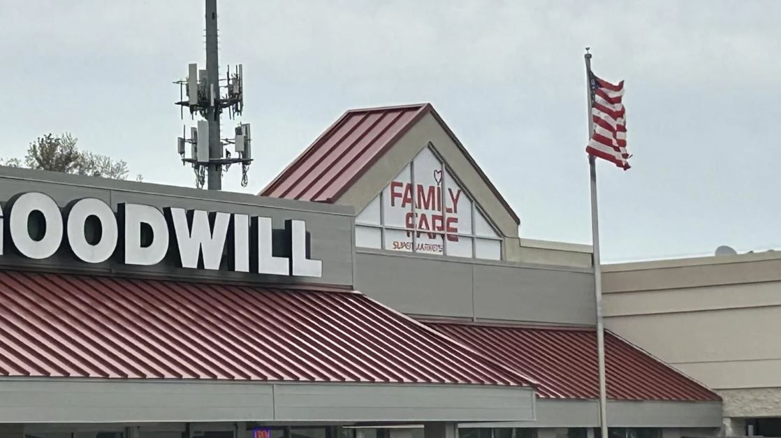 Woman found living inside Family Fare sign above store - KTVZ