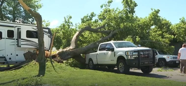 <i>KMTV via CNN Newsource</i><br/>Tuesday night’s storm led to hours of clean up