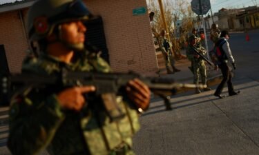 Mexican Army and National Guard members take part in "Operation Juarez