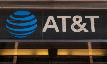 A nationwide AT&T outage is once again leaving customers in the dark on June 4.