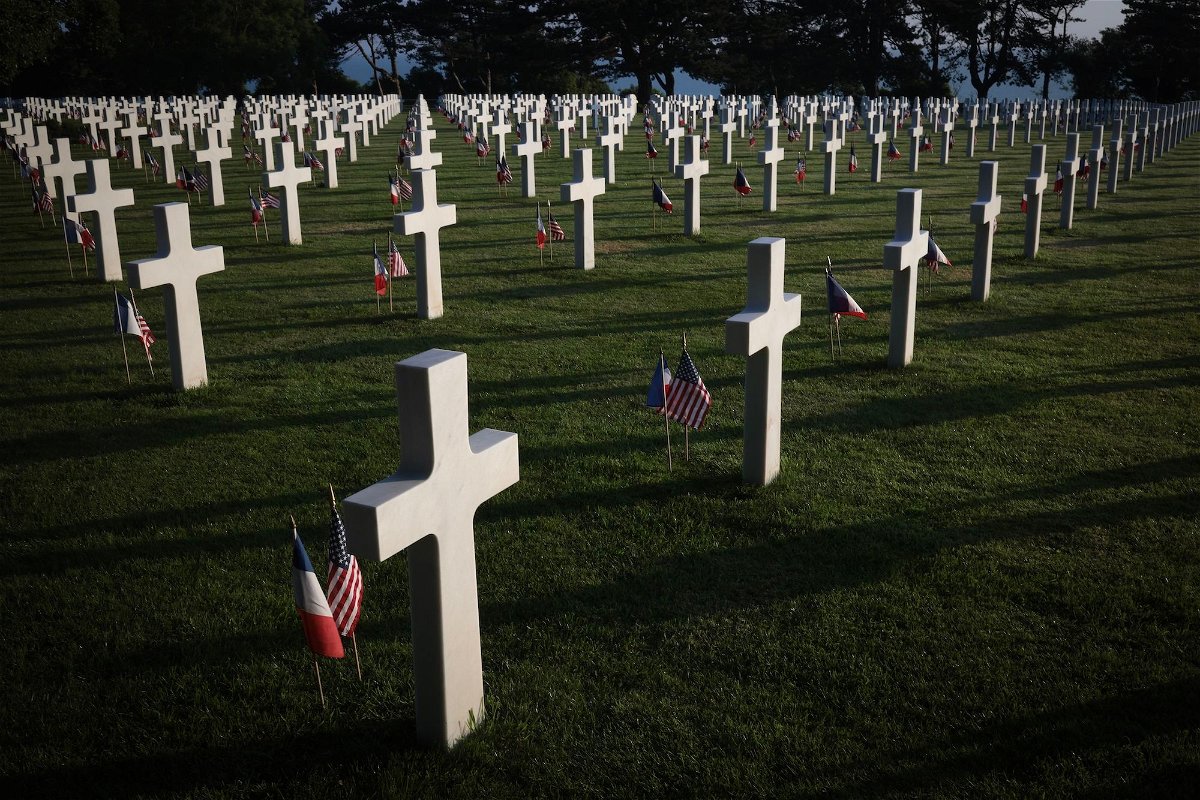 <i>Win McNamee/Getty Images via CNN Newsource</i><br/>A White House official said they're bringing back a program to honor service members buried abroad